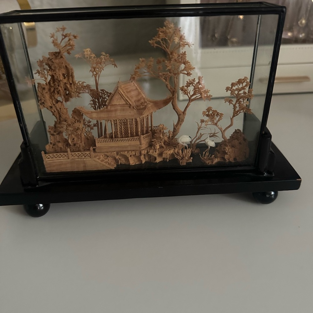 Vintage Japan Display Case Diorama Pagoda Crane Tree Stork Carving Box Showcase
